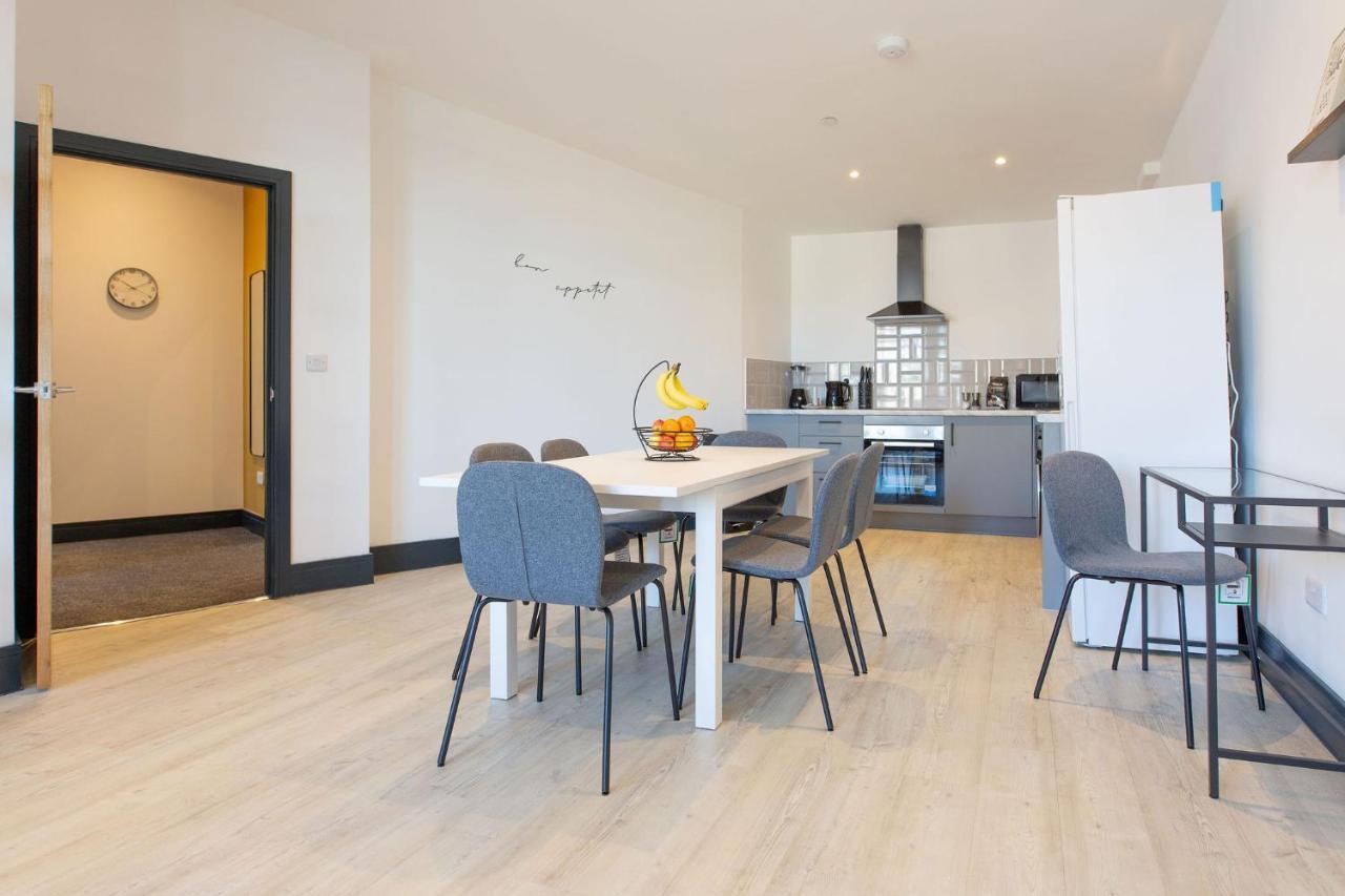 The Kingsway- 2 Bedroom Central Swansea Apartments By Stayright エクステリア 写真