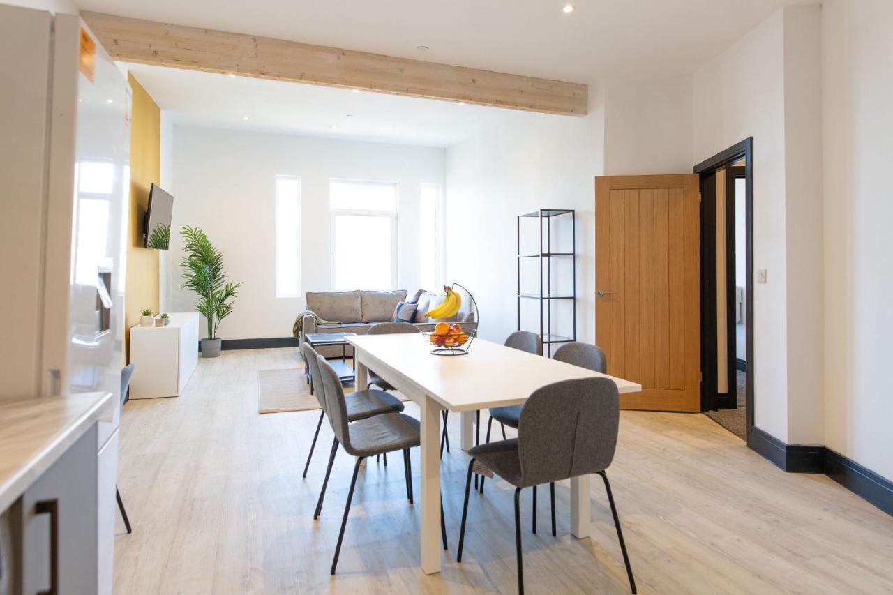 The Kingsway- 2 Bedroom Central Swansea Apartments By Stayright エクステリア 写真
