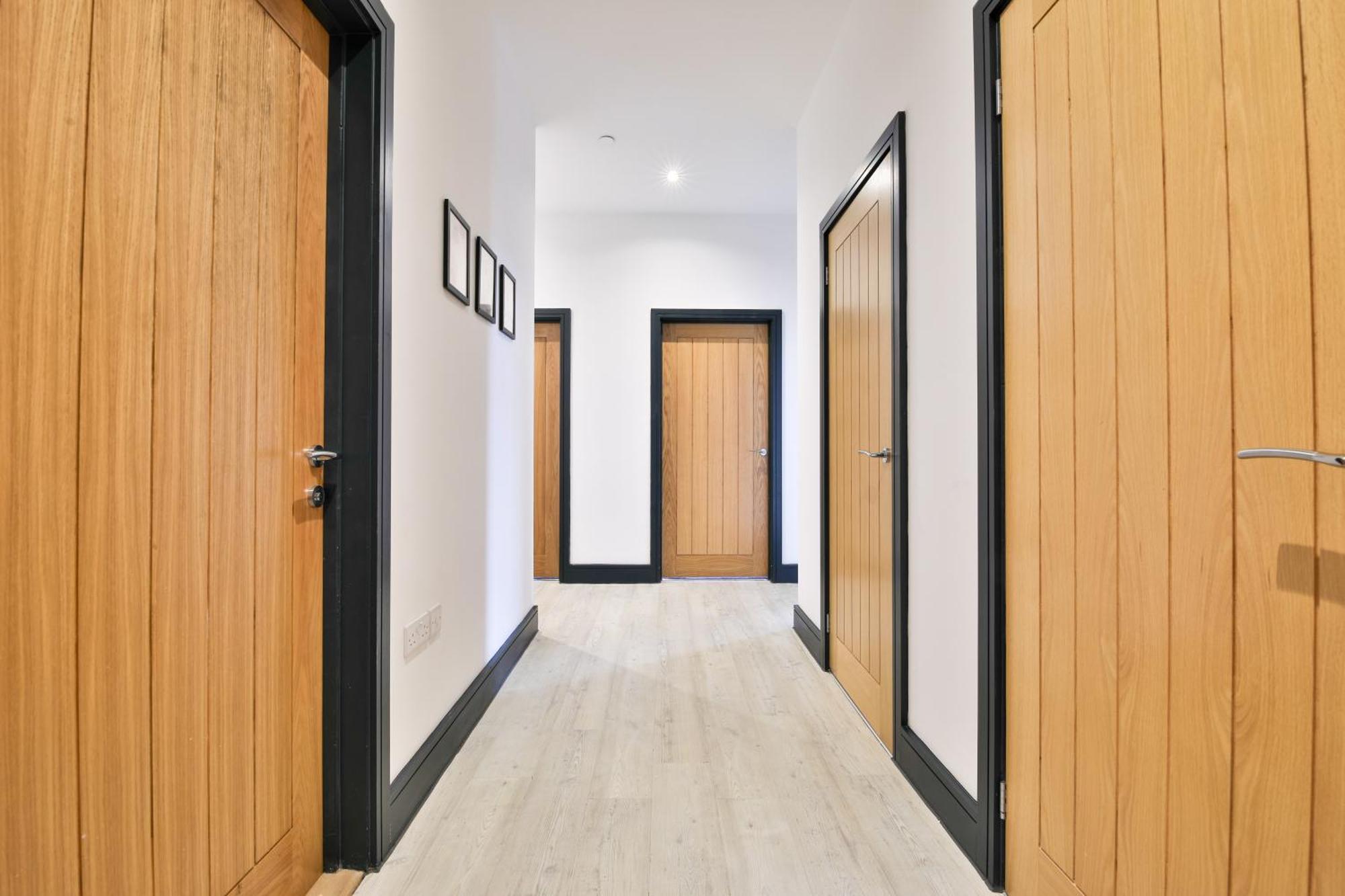 The Kingsway- 2 Bedroom Central Swansea Apartments By Stayright エクステリア 写真
