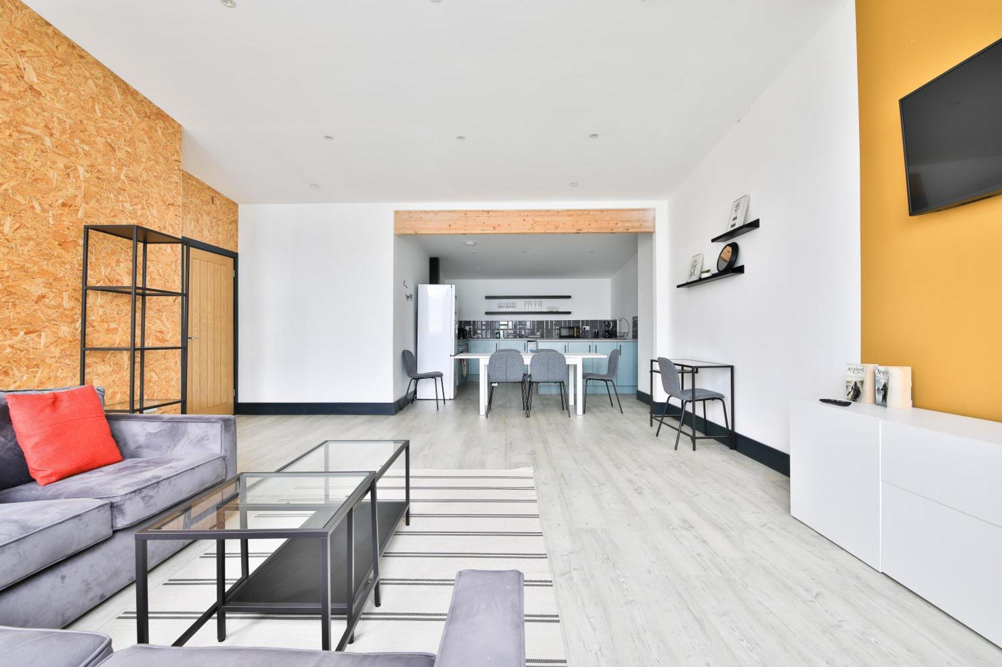 The Kingsway- 2 Bedroom Central Swansea Apartments By Stayright エクステリア 写真