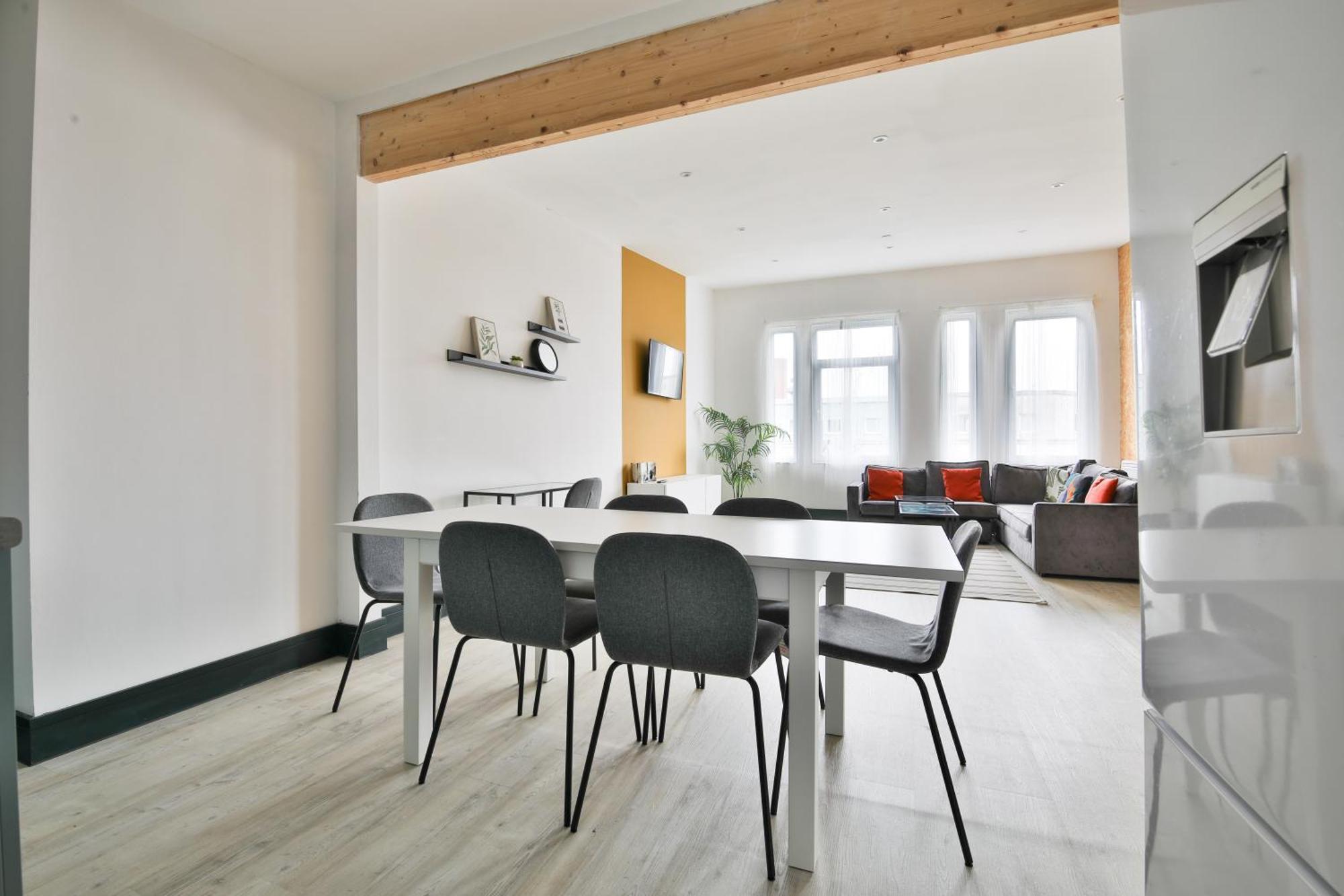 The Kingsway- 2 Bedroom Central Swansea Apartments By Stayright エクステリア 写真