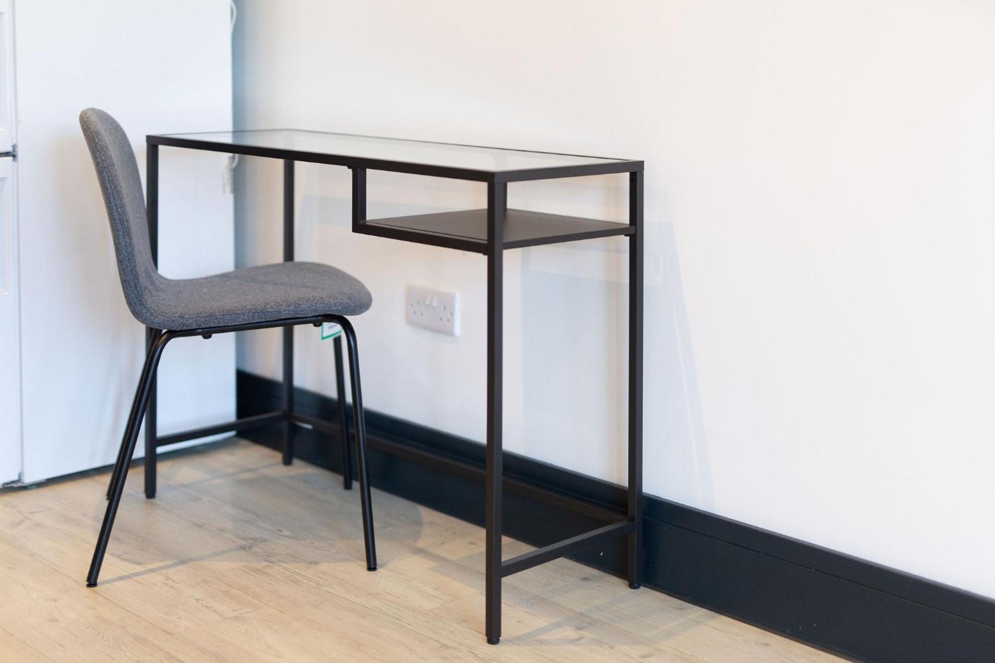 The Kingsway- 2 Bedroom Central Swansea Apartments By Stayright エクステリア 写真